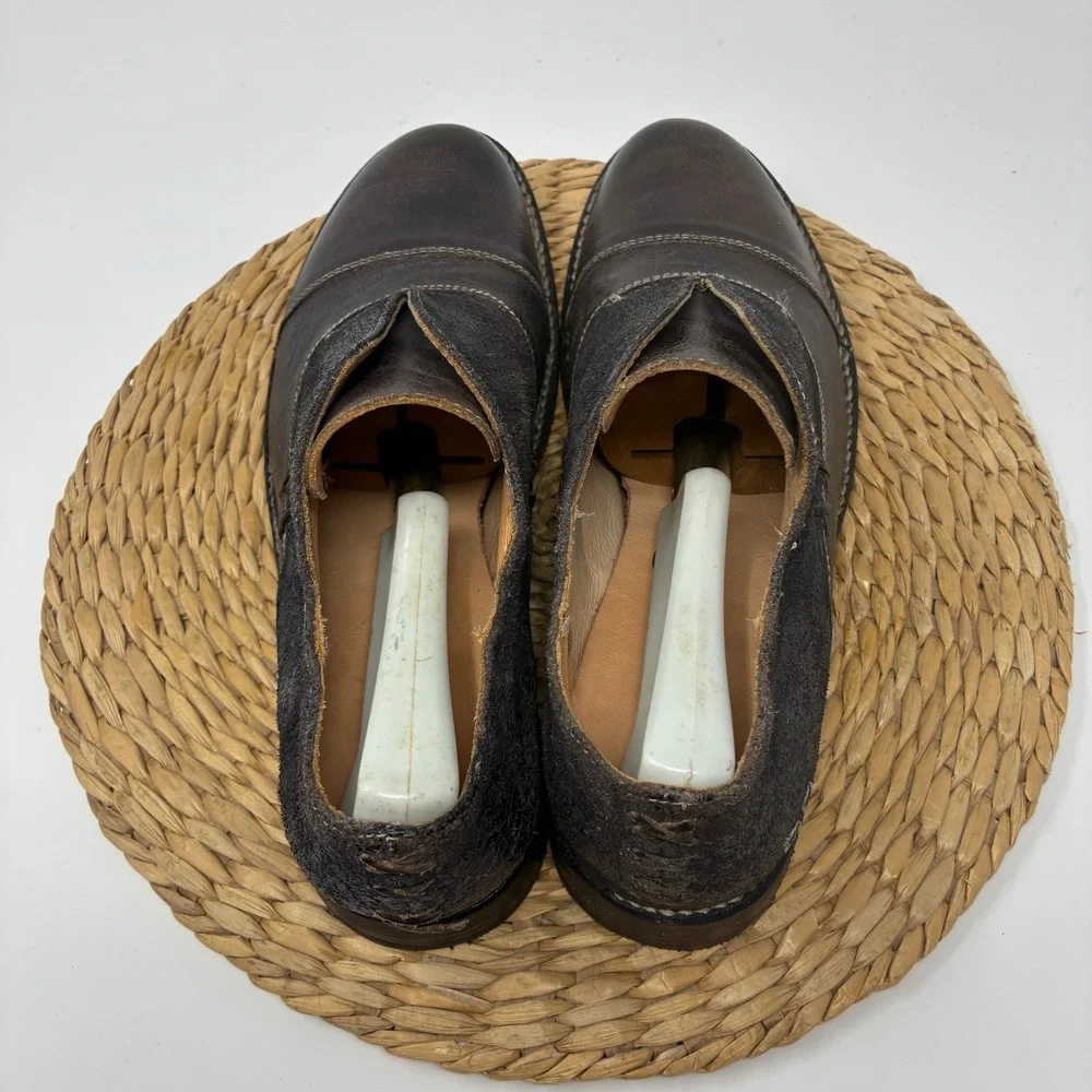 Bed Stu Women Dark Brown Distressed Leather Slip On Loafers Vibram Sole Size 11‎
